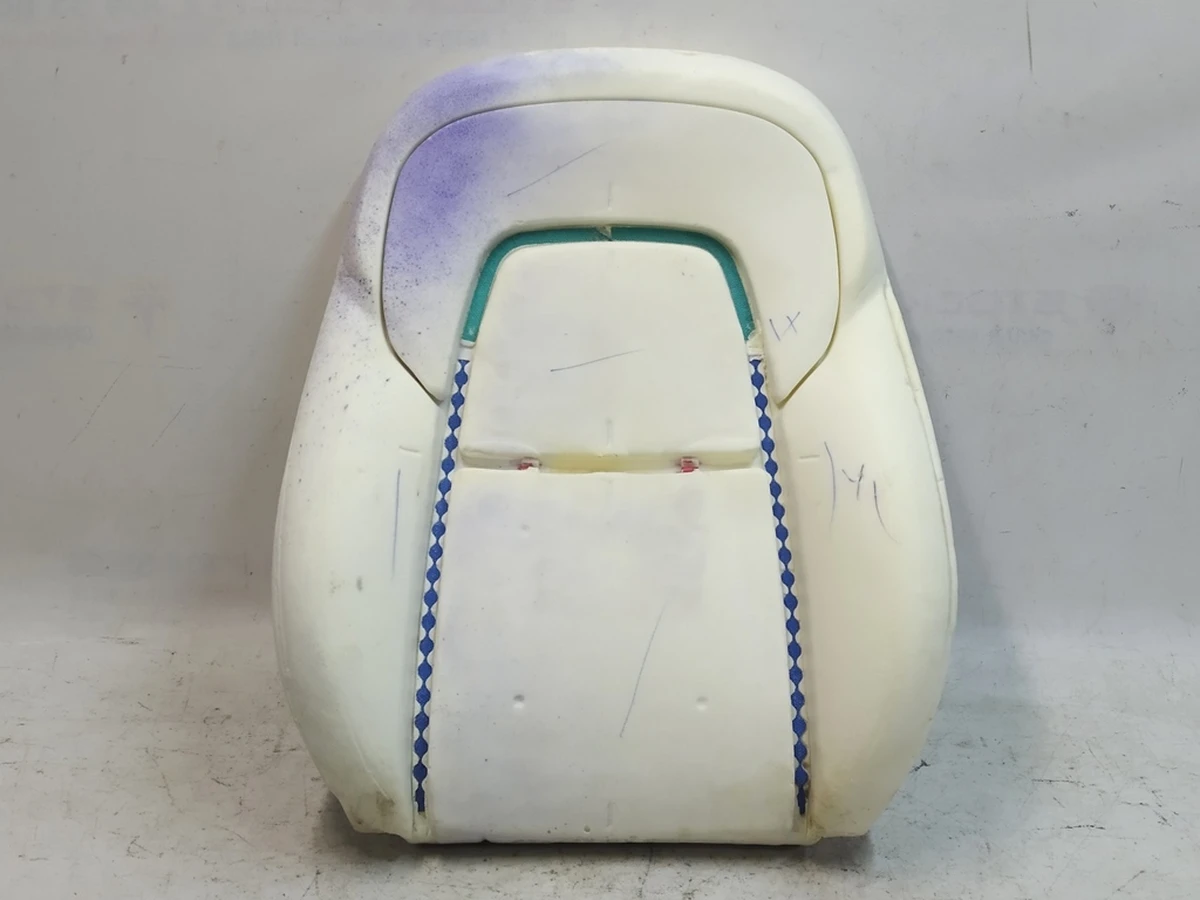 4 Пінний наповнювач спинки водійського сидіння Tesla Model 3, Model Y 1450868-00-E 1450868-00-F