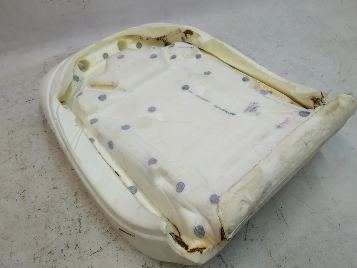 15 1ST ROW SEATBACK FOAM PAD ASSEMBLY - RIGHT HAND Tesla model 3, model Y 1920018-00-A