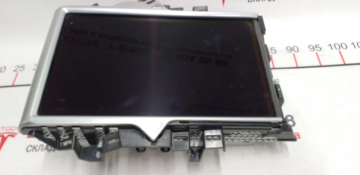 1 Главный блок управления (большой сенсорный экран MCU) INTEL без сертификата Tesla model X 1451809-S0-G