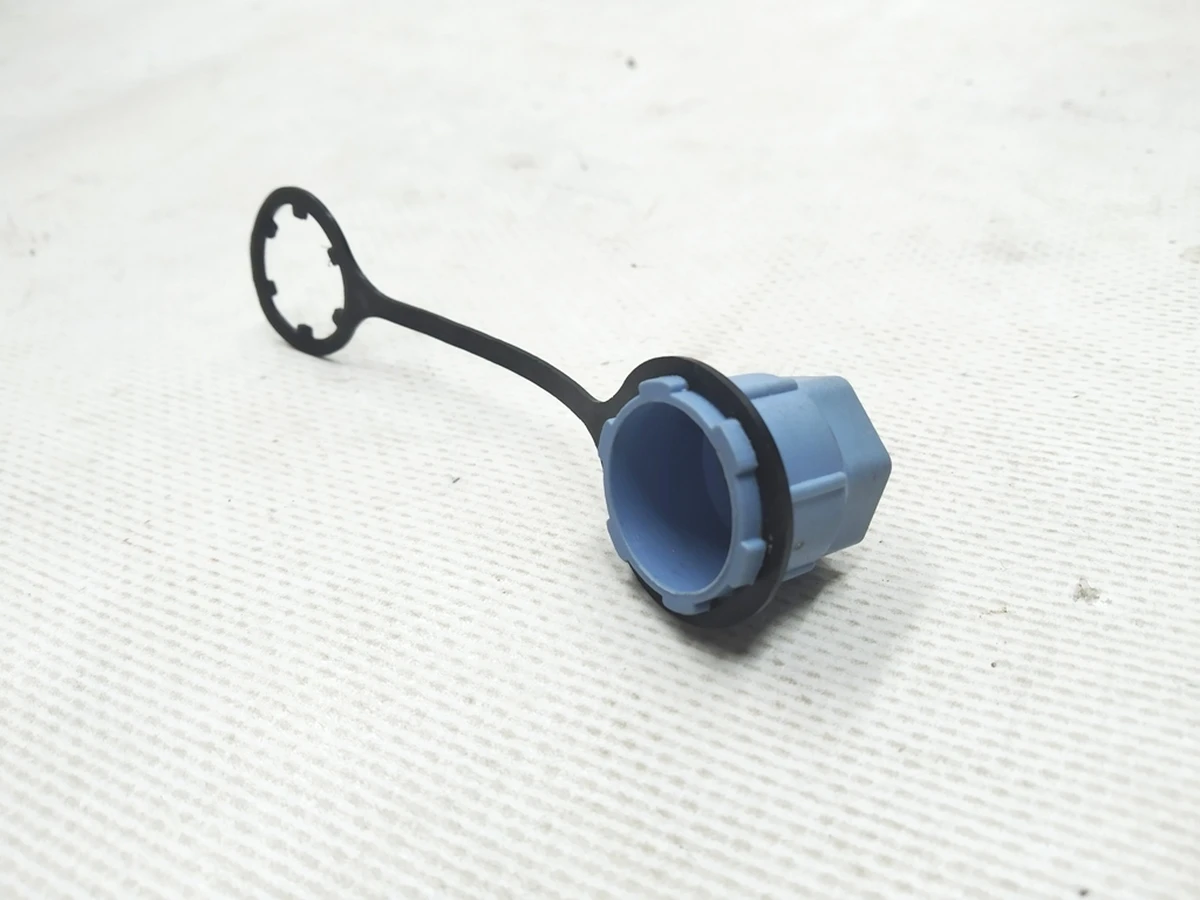 3 Ковпачок високого тиску трубопроводу кондиціонера Tesla model 3 1452638-00-A