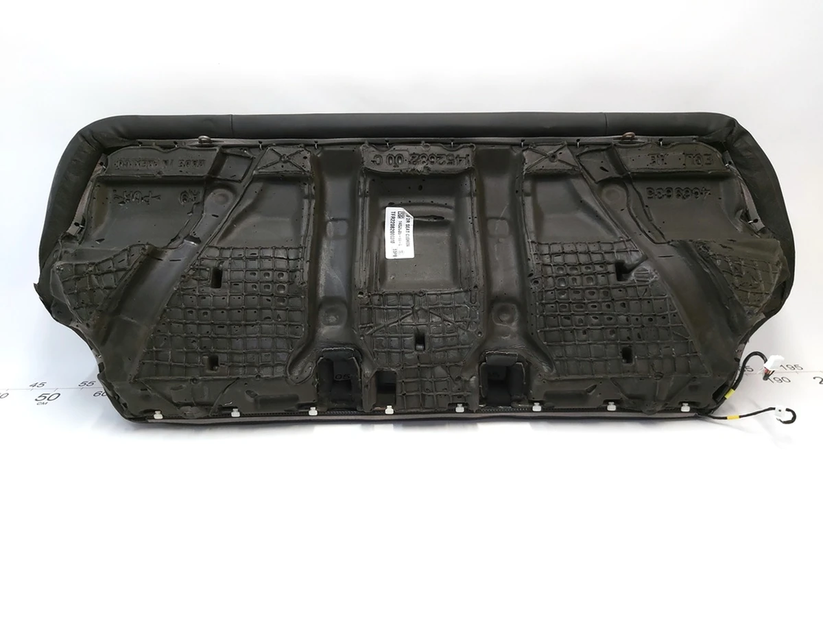 14 Диван другого ряду сидінь (з підігрівом) PUR BLK із пошкодженням Tesla Model 3 7654336-01-C