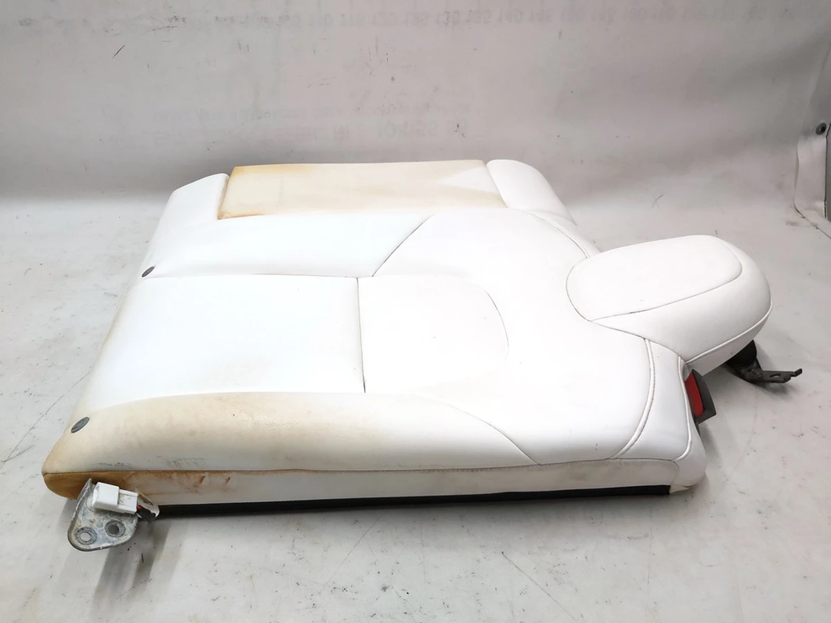 1 Спинка сиденья 2-го ряда двойная WHITE в сборе с центральным подголовником и подлокотником Tesla model 3 1455035-00-A