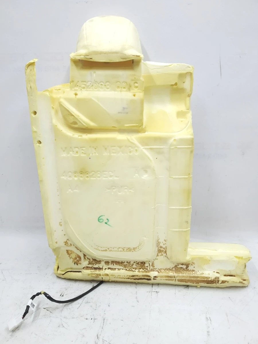 3 Пінний наповнювач спинки сидіння 2-го ряду лівий у зборі з підігрівом Tesla model 3 1452693-00-C