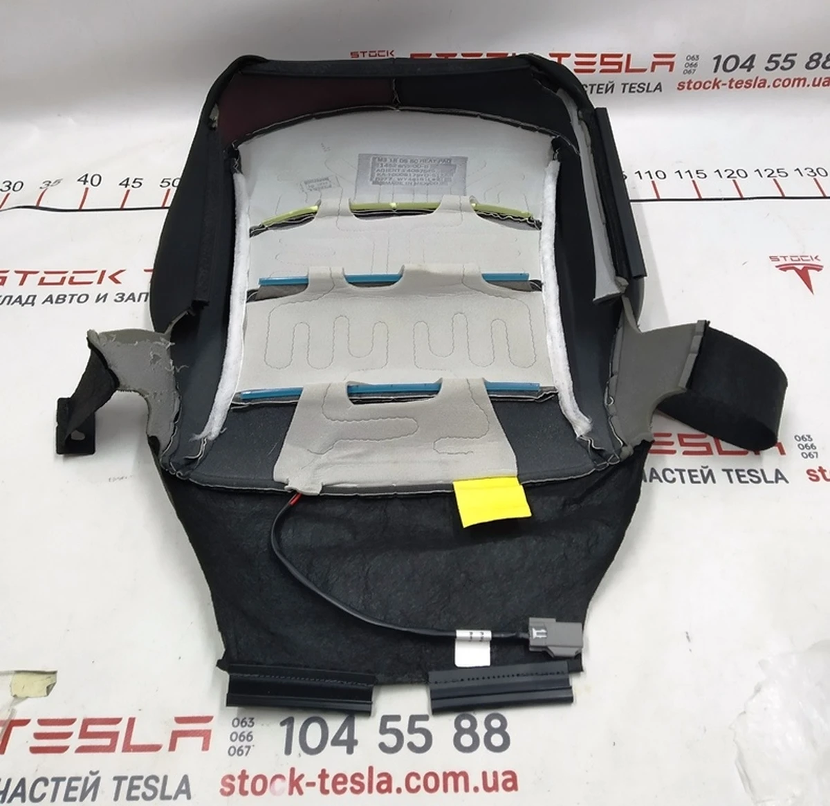 8 Обшивка нижней части водительского сиденья с подогревом PREM PUR BLK Tesla model 3 1452871-91-E