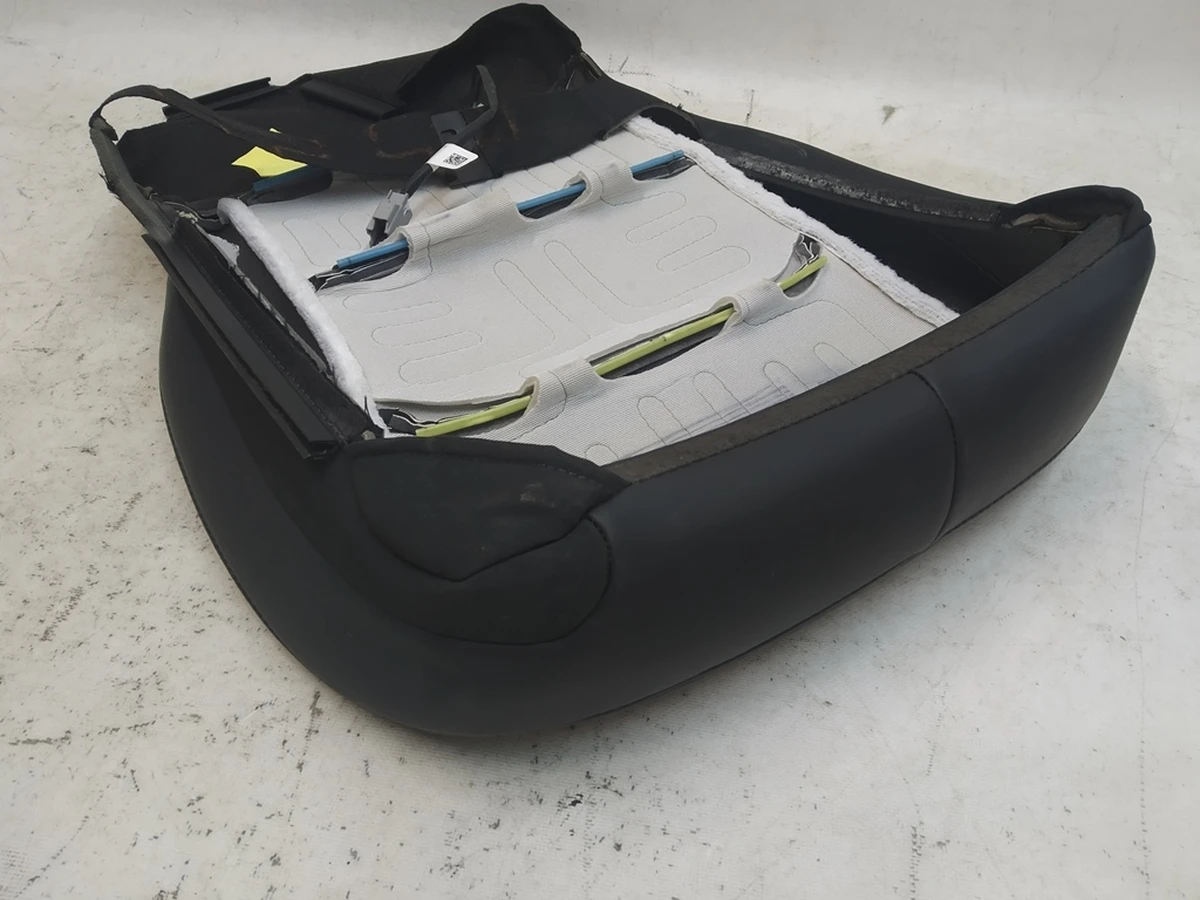 8 First row seat cushion trim assembly - left hand drive - left hand - PREM PUR BLACK Tesla Model 3, Model Y 1452871-01-F