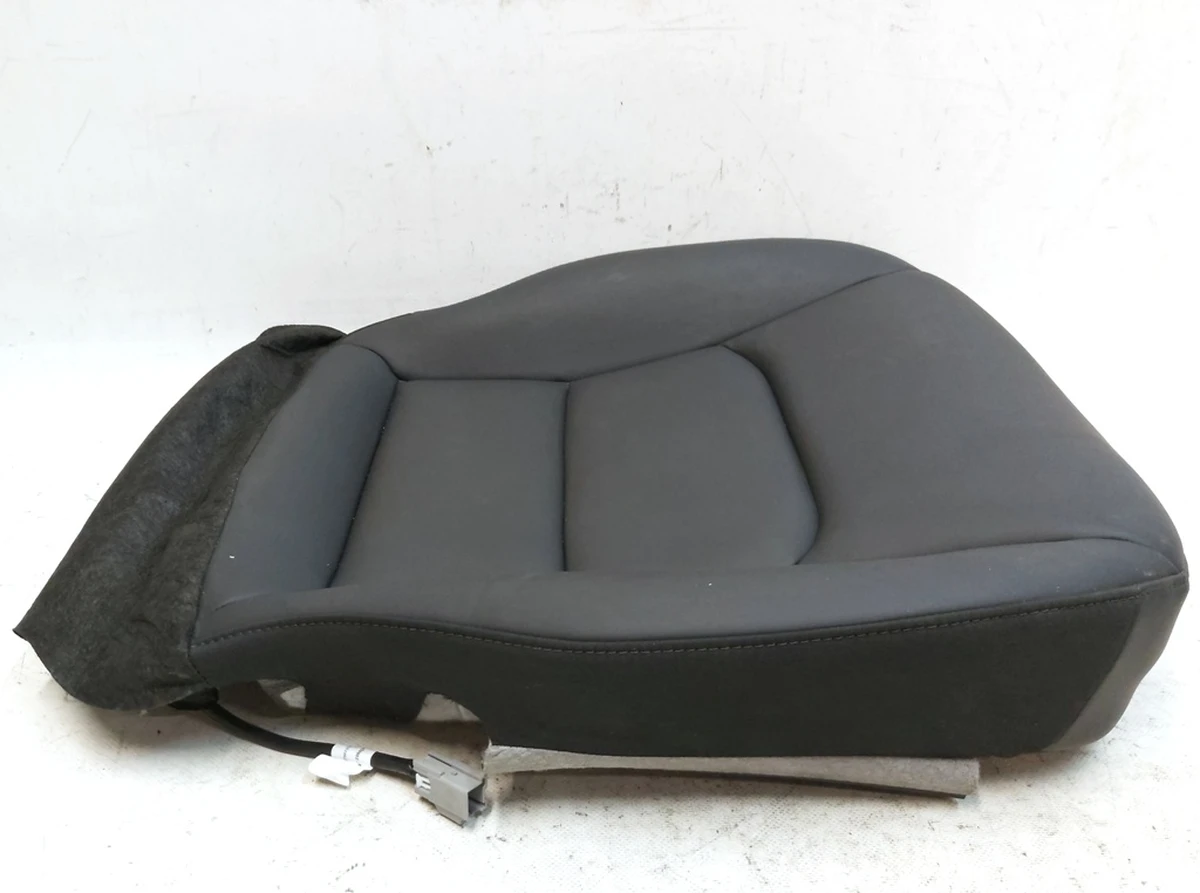 8 Обшивка нижньої частини сидіння водія PREM PUR BLK з підігрівом і наповнювачем Tesla Model 3, Model Y 1456942-00-E