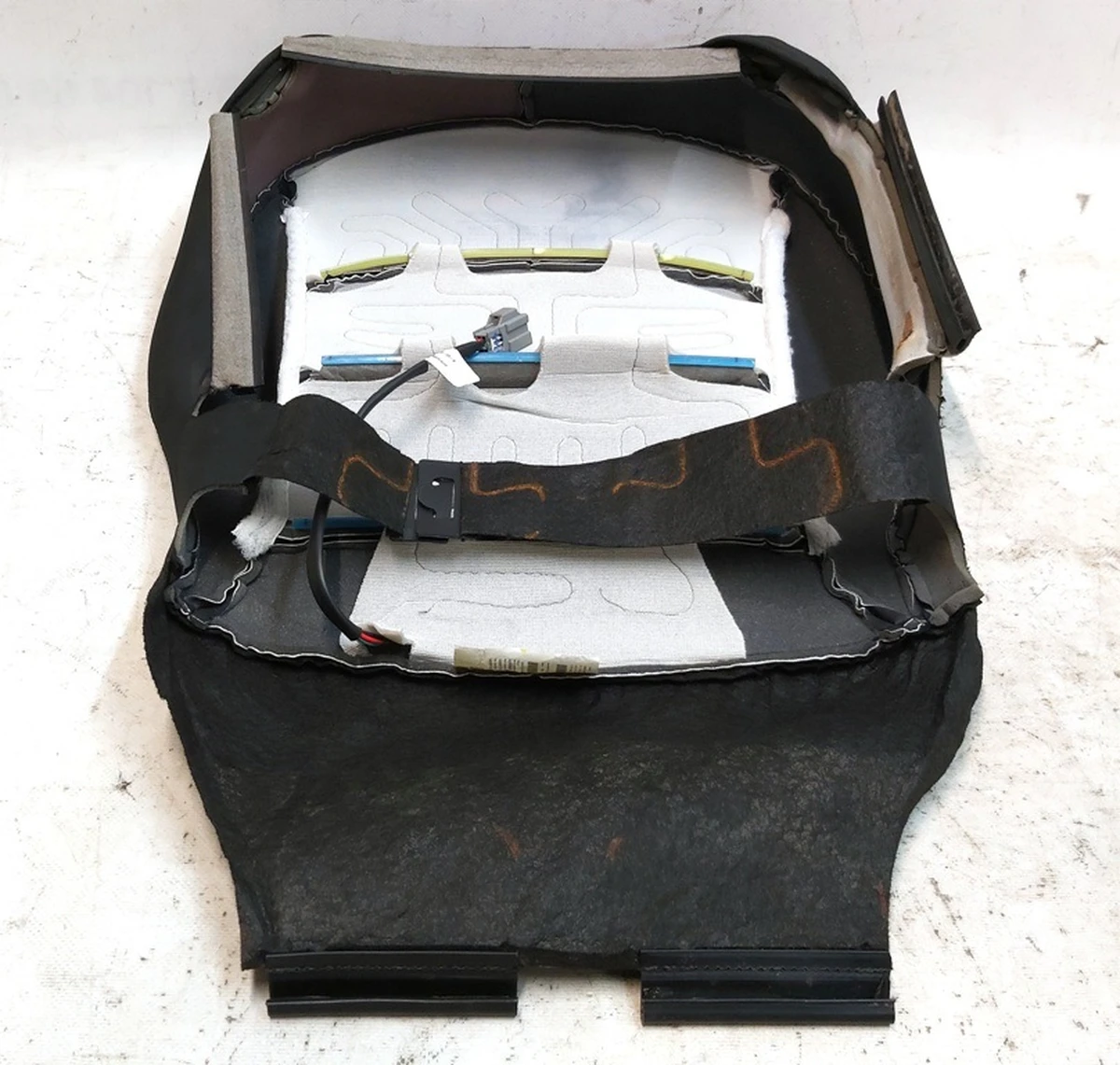 8 M3 1R LH SC TRIM ASY LHD PUR BLK Tesla model 3, model Y 1452871-91-E