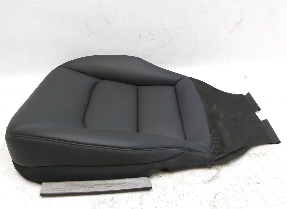 8 M3 1R LH SC TRIM ASY LHD PUR BLK Tesla model 3, model Y 1452871-91-E