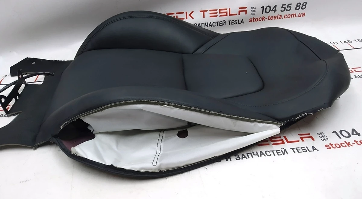 3 Обшивка спинки водійського сидіння з підігрівом PREM PUR BLACK (з пошкодженням) Tesla Model 3, Model Y 1452890-91-J