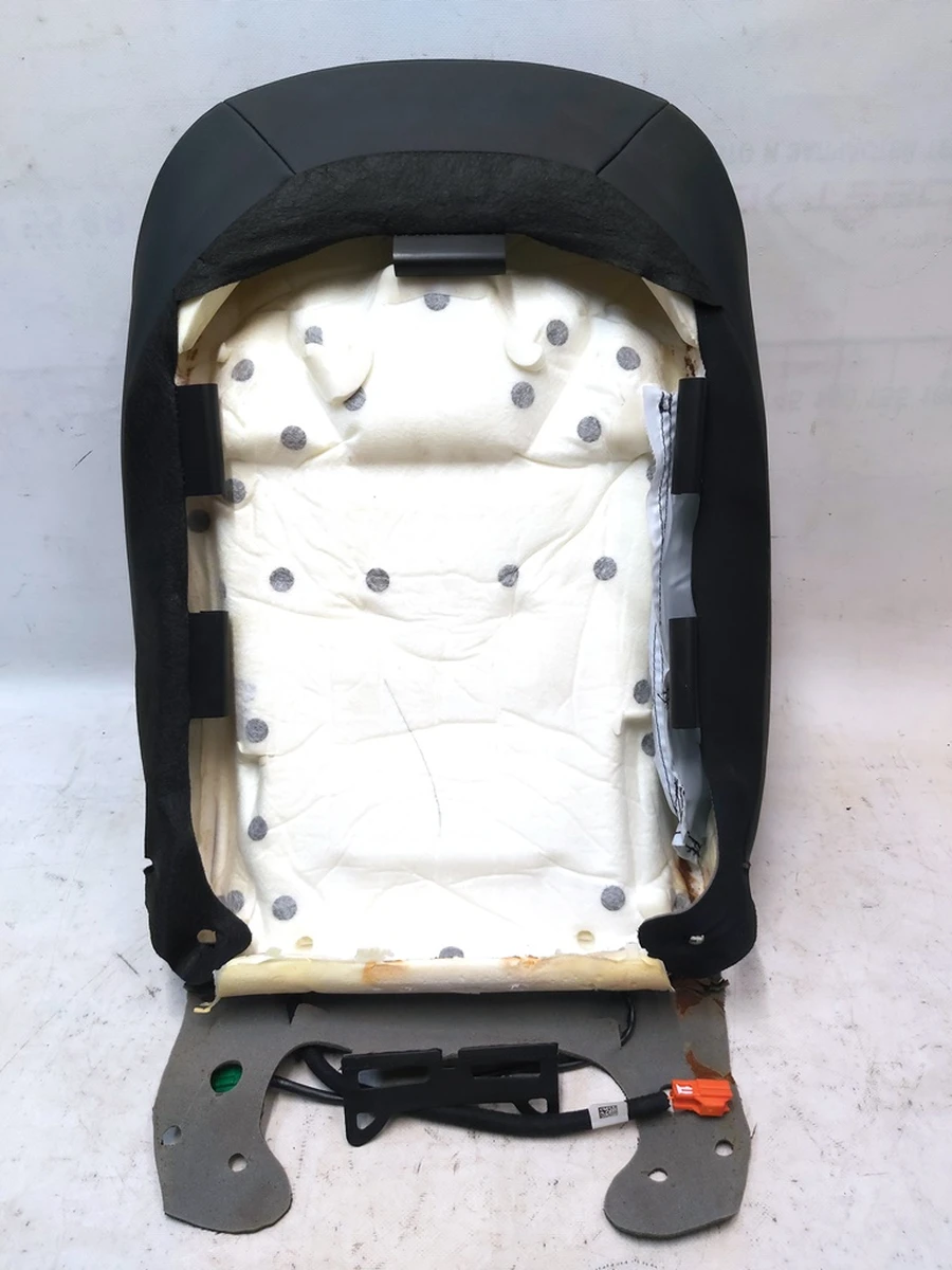 3 Обшивка спинки пасажирського сидіння PREM PUR BLK з підігрівом та наповнювачем Tesla model 3, model Y 1456943-99-E