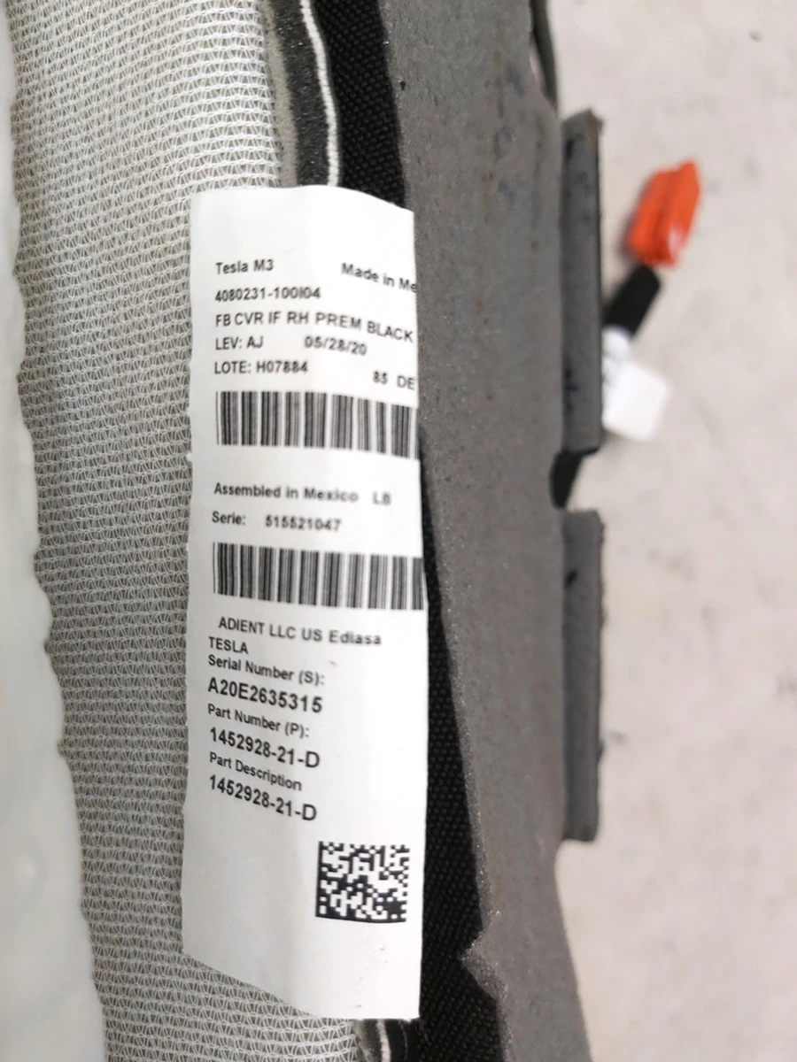 3 Обшивка спинки пасажирського сидіння PREM PUR BLK з підігрівом та наповнювачем Tesla model 3, model Y 1456943-99-E