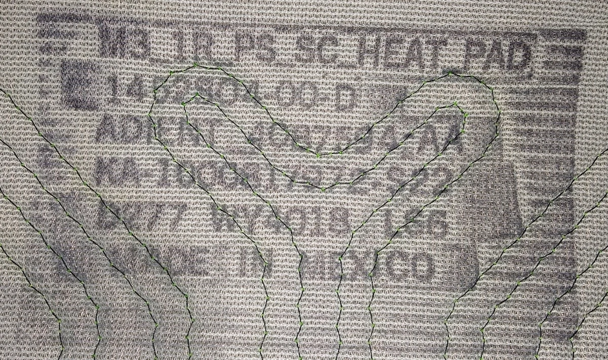 8 Обшивка нижньої частини пасажирського сидіння з підігрівом PREM PUR BLK Tesla model 3 1452871-91-E