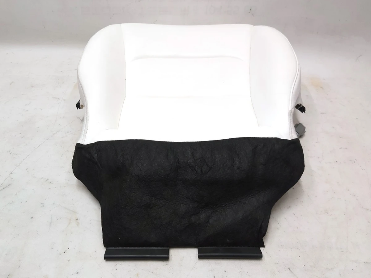 2 Сидіння пасажирське нижня частина з підігрівом WHITE Tesla model 3 7654324-82-C