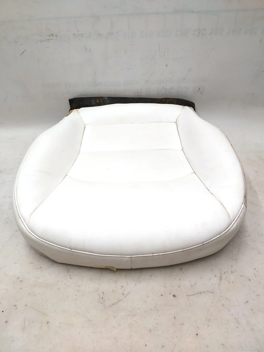 2 Сидіння пасажирське нижня частина з підігрівом WHITE Tesla model 3 7654324-82-C