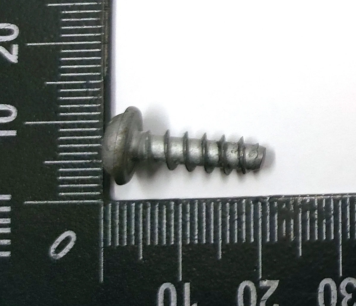 7 Гвинт кріплення кронштейна головної фари Tesla Model 3, Model Y 1453379-00-A