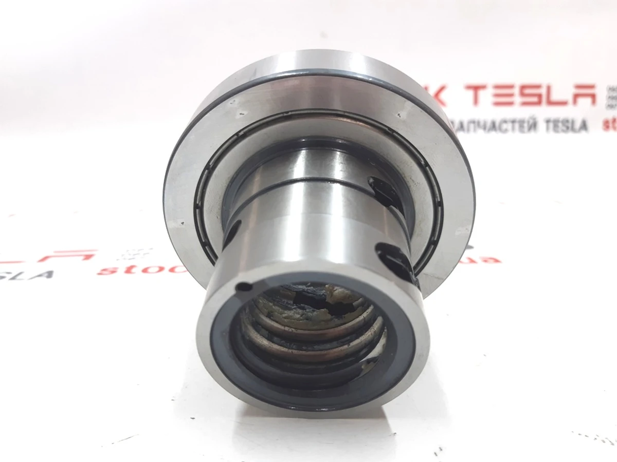 1 Черв'ячна гайка з підшипником Tesla model S REST 1453628-00-B