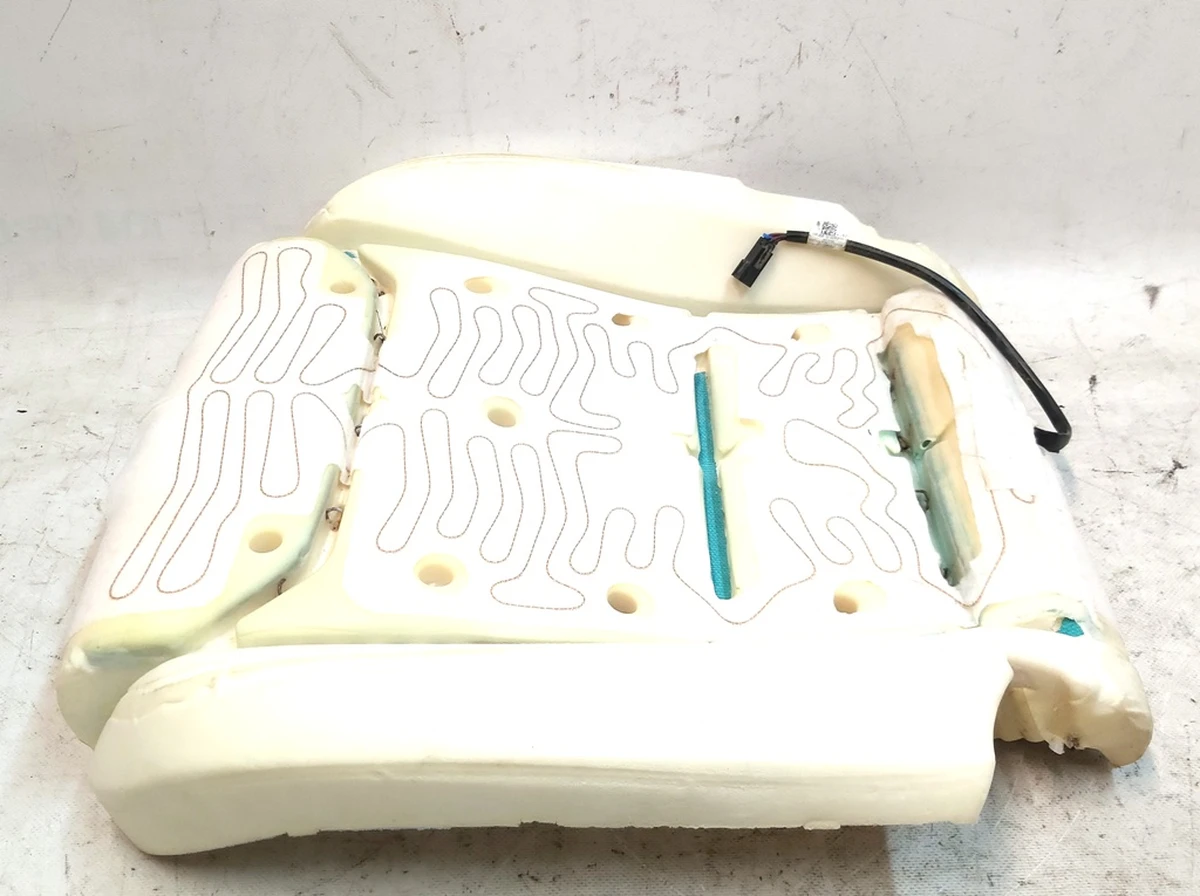 Пінний наповнювач нижньої частини водійського сидіння GEN3 з підігрівом Tesla model S REST, model X 1454066-00-A