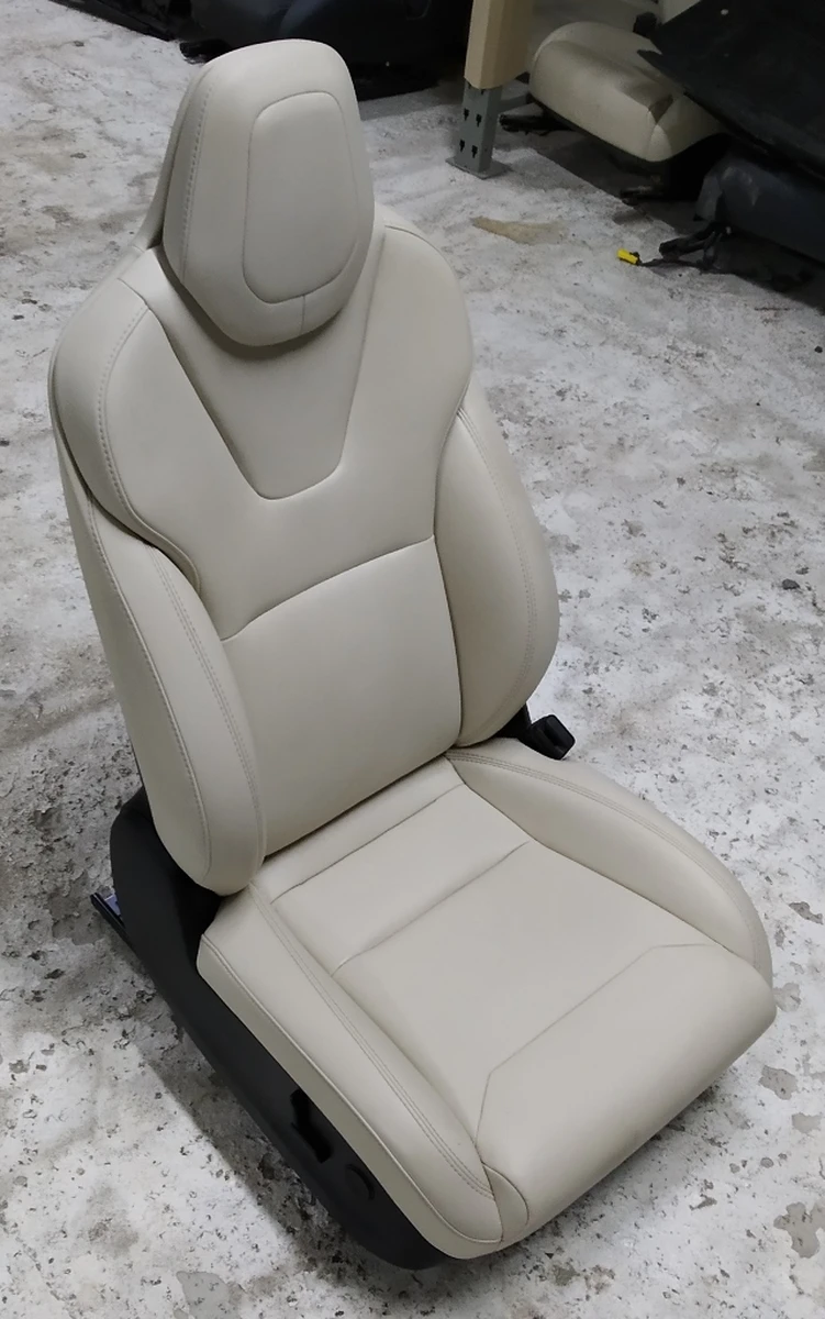 2 Сиденье пассажирское в сборе PUR CRM (с повреждением) Tesla model X 9876524-03-A