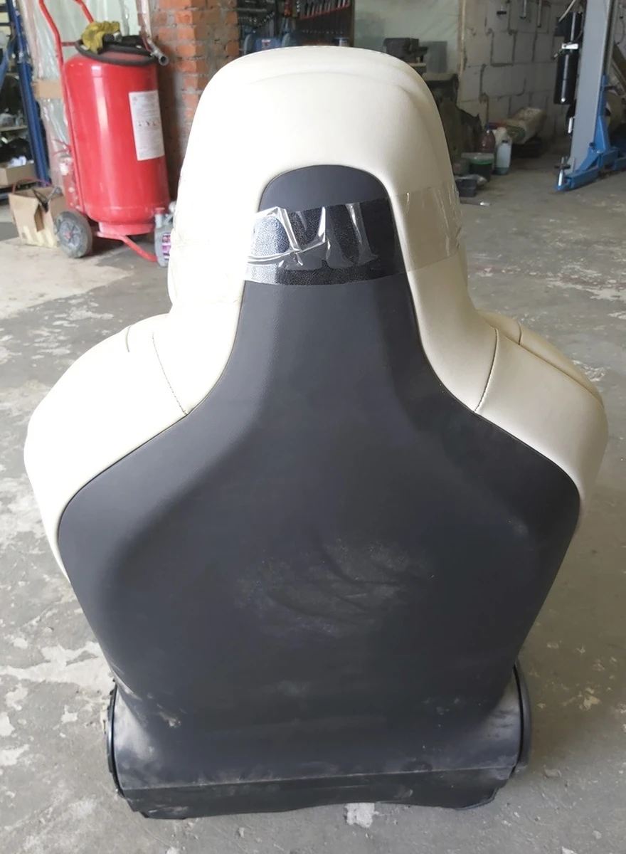 2 Passenger seat assembly PUR CRM (with damage) without blocks, sensors, pillows, left side pad Tesla model X 9876524-03-A