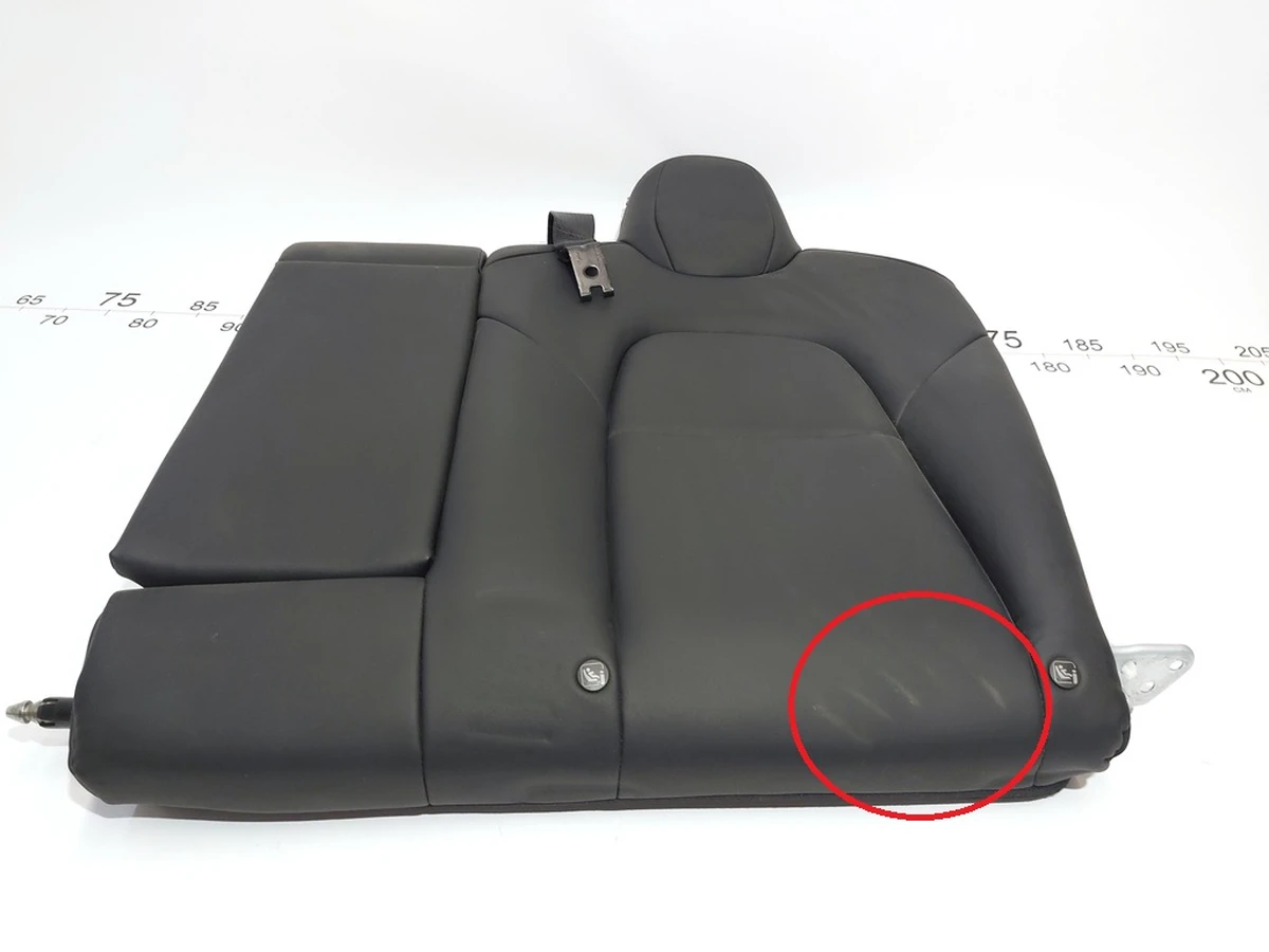 4 2R SB 60 SPLIT ASSY (60) BLK complete with center headrest and armrest with damage Tesla Model 3 1455035-C7-D