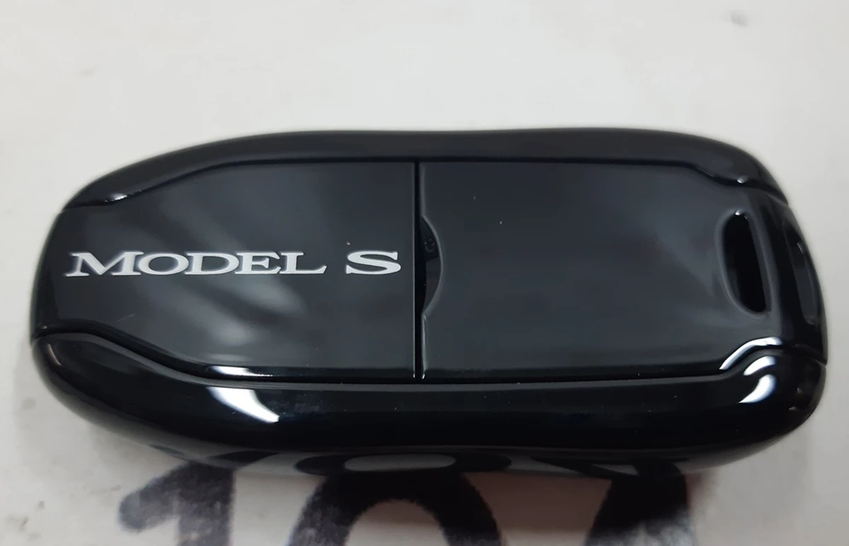 1 Ключ(брелок) открытия автомобиля 315MHz (USA) NEW Tesla model S, model S REST 1455940-00-B