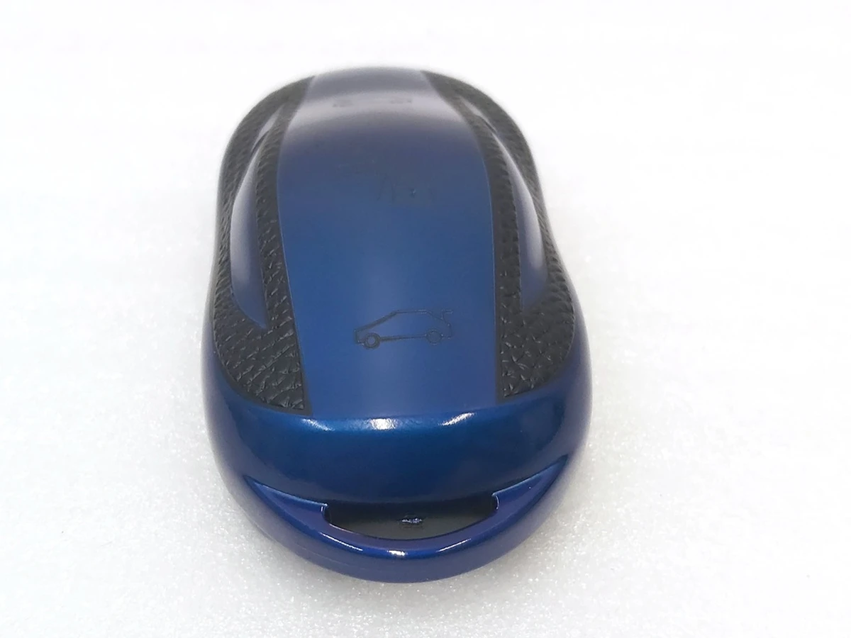 1 Protective cover for car key (key fob) BLUE Tesla all models (except Model X, Model X Mar 2021) 1819445-00-B
