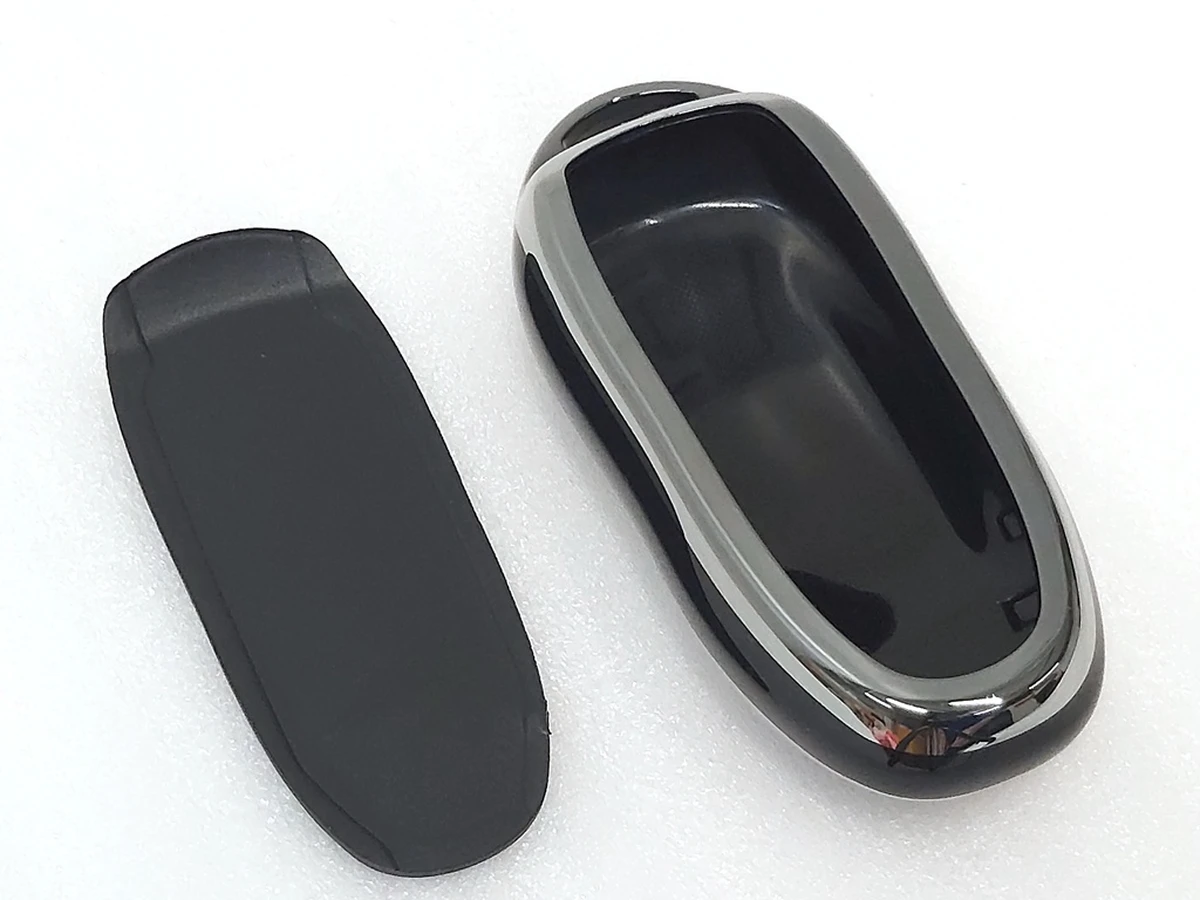 1 Чехол защитный для ключа (брелка) открытия автомобиля SILVER BLACK Tesla all models (кроме Model X, Model X Mar 2021) 1819445-00-B