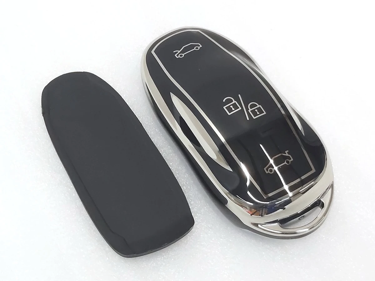 1 Чехол защитный для ключа (брелка) открытия автомобиля SILVER BLACK Tesla all models (кроме Model X, Model X Mar 2021) 1819445-00-B