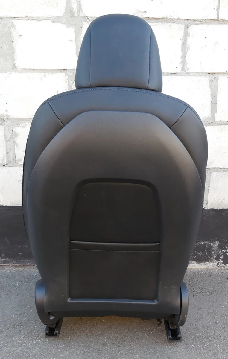 1 Сиденье водительское с подогревом без преднатяжителя, подушки, PREM PUR BLK датчика с повреждением Tesla model 3, model Y 7654322-01-B