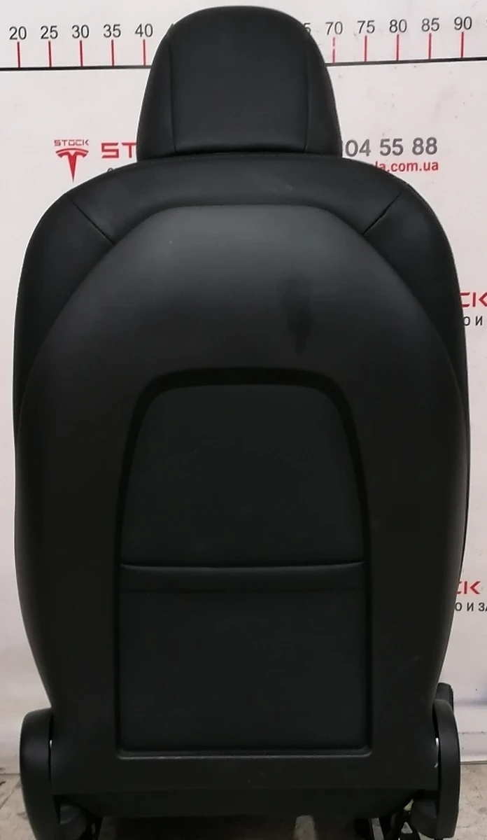 1 Сиденье водительское в сборе PREM PUR BLK с повреждением обшивки Tesla model 3 7654322-01-B