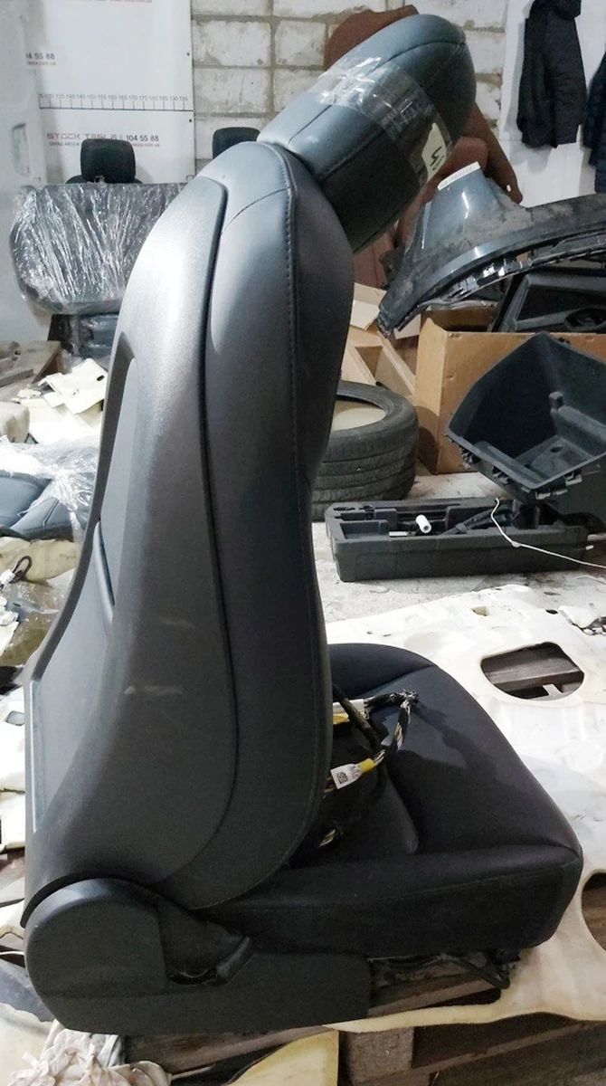 1 Сиденье водительское PRM PUR BLK без датчика и подушки с повреждениемTesla model 3 7654322-01-C