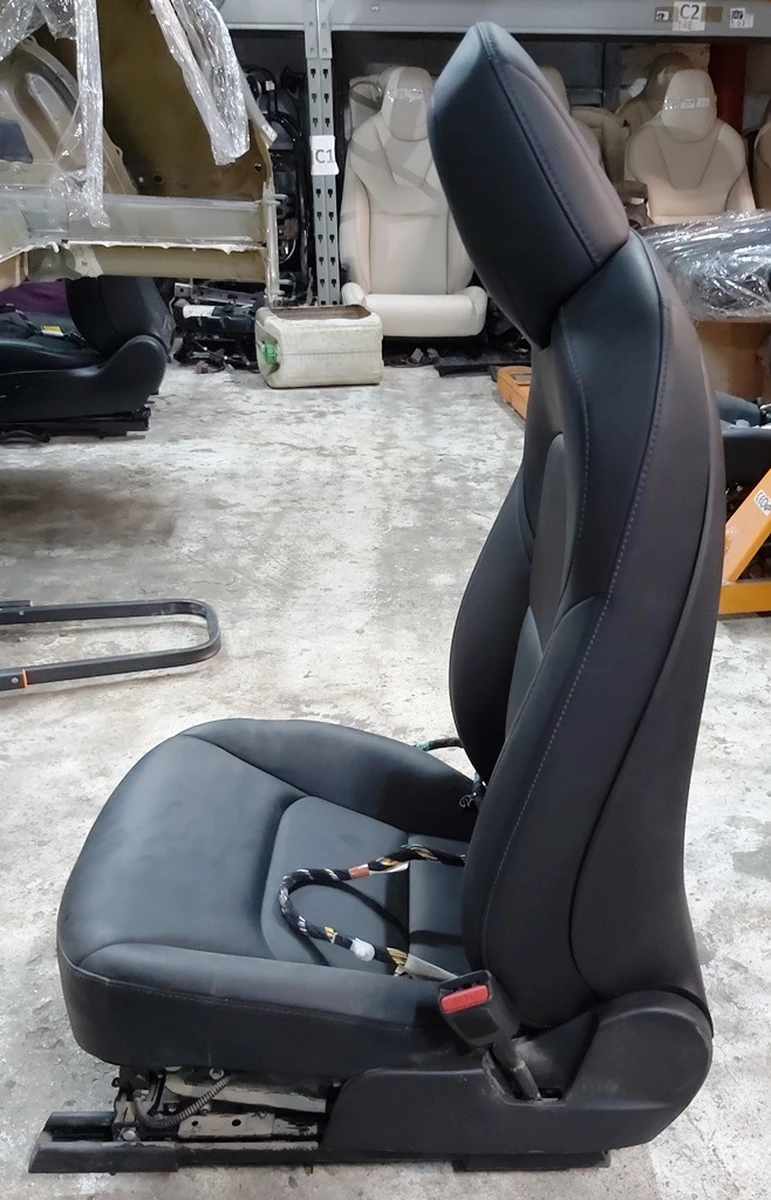 2 Сиденье пассажирское с подогревом без преднатяжителя,датчика,подушки,кнопок,блока PREM PUR BLK Tesla model 3 7654324-01-C