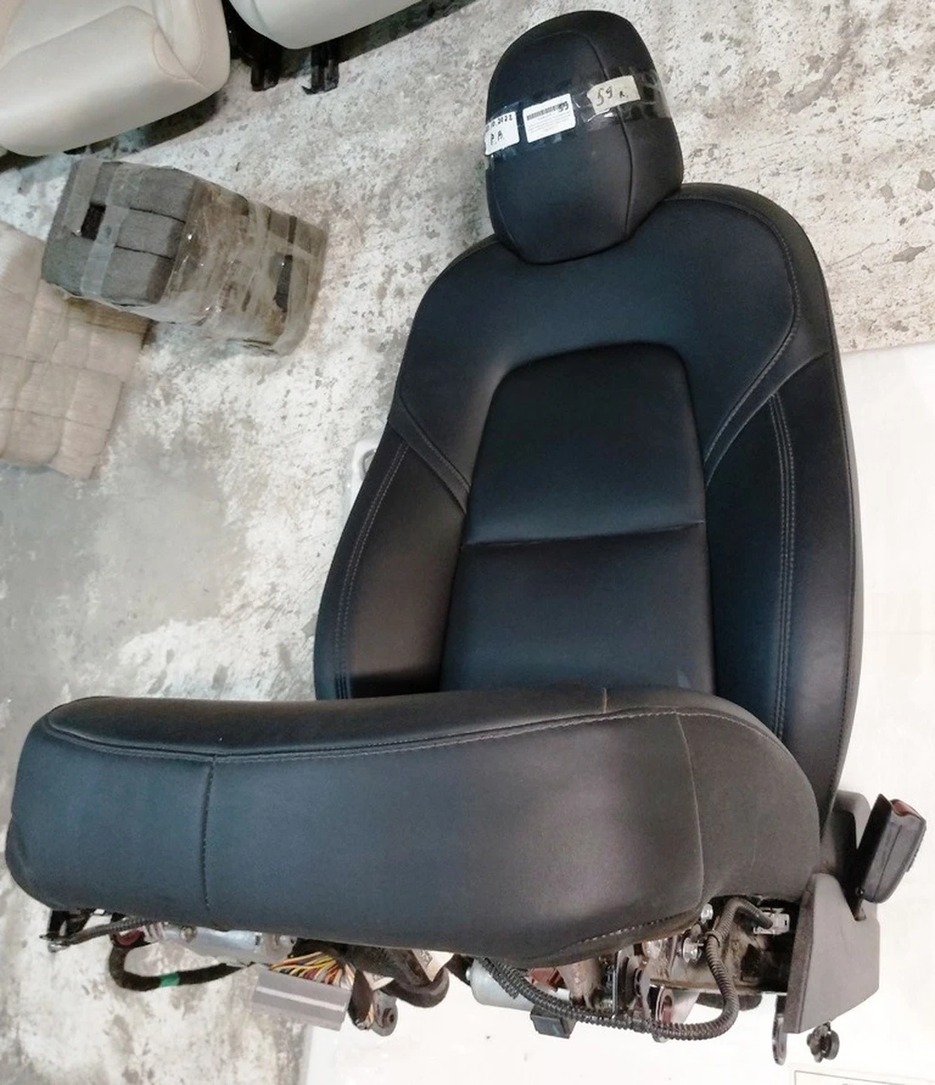 2 Сидіння пасажирське з підігрівом без переднатягувача, датчика, подушки, кнопок, блоку, санок PREM PUR BLK Tesla model 3 7654324-01-C