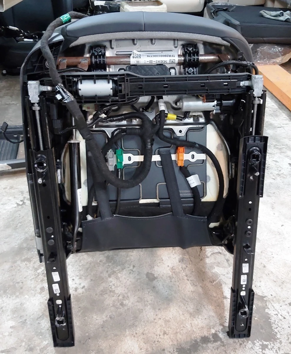 2 Heated passenger seat without adjustment block, buttons, pretensioner, sensor, airbag, slider PREM PUR BLK Tesla model 3, model Y 7654324-01-B