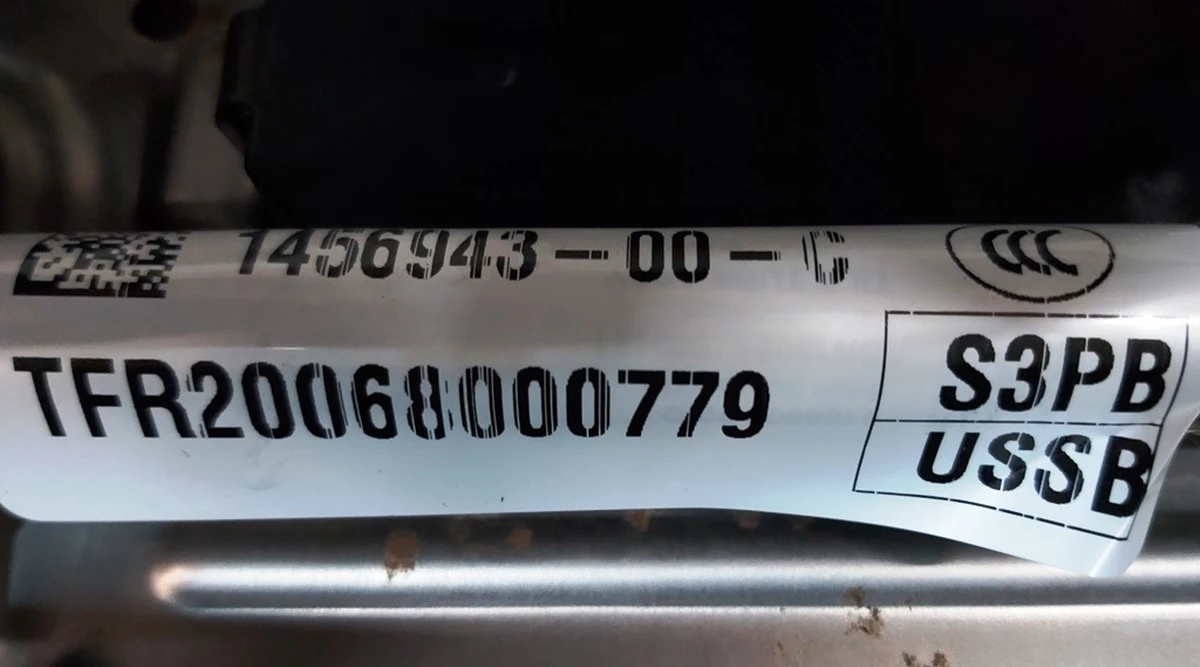 2 Heated passenger seat without adjustment block, buttons, pretensioner, sensor, airbag, slider PREM PUR BLK Tesla model 3, model Y 7654324-01-B