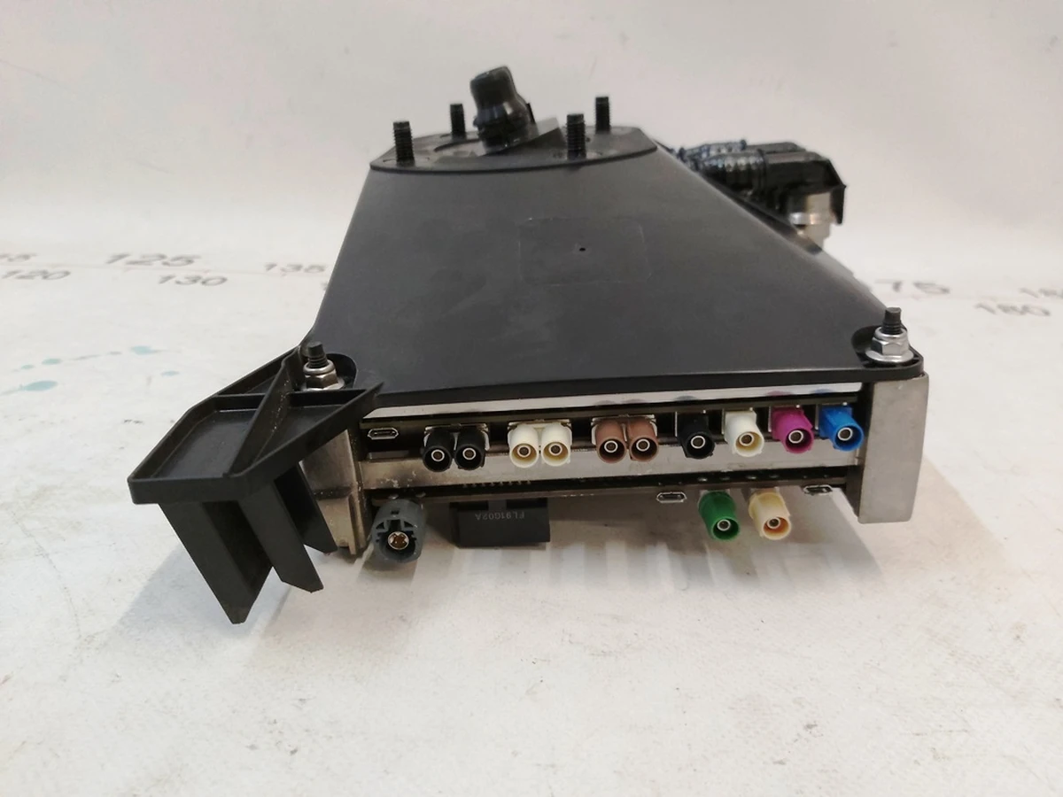 1 Комп'ютер автомобіля PROVISIONED FSD REV01 Tesla Model 3 1462554-S0-G