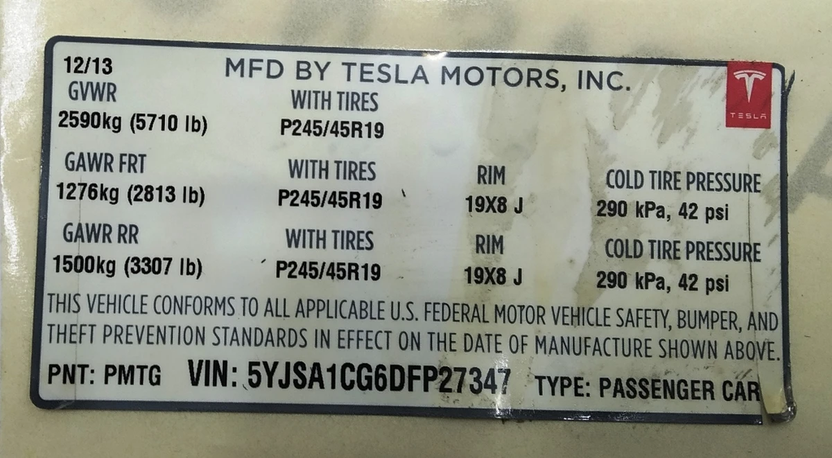 4 Етикетка (лейба, наклейка) основна з виробничою інформацією Tesla model S 60 1462927-00-C