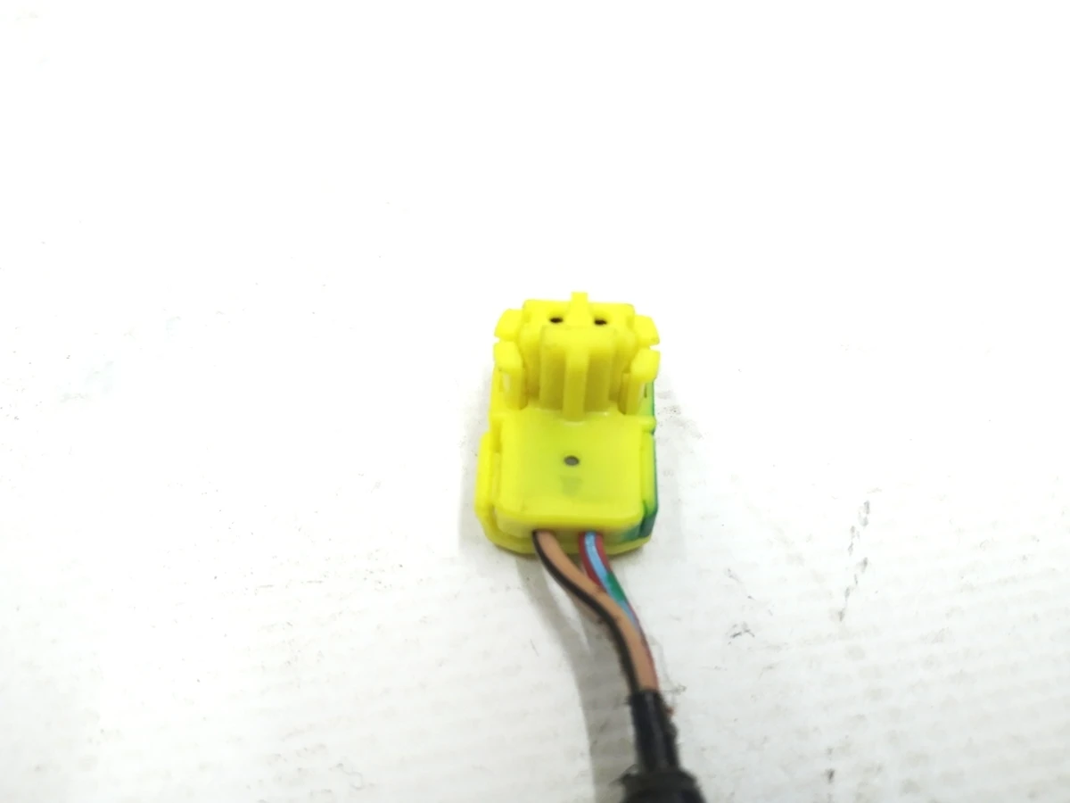 6 Passenger Airbag Wiring Connector (Dashboard) Tesla model S 1463361-00-B