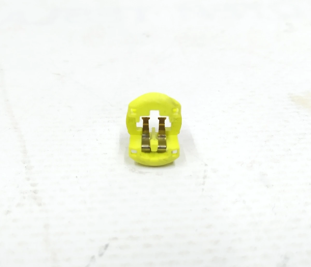 6 Passenger Airbag Wiring Connector Contact (Dashboard) Tesla model S 1463361-00-B