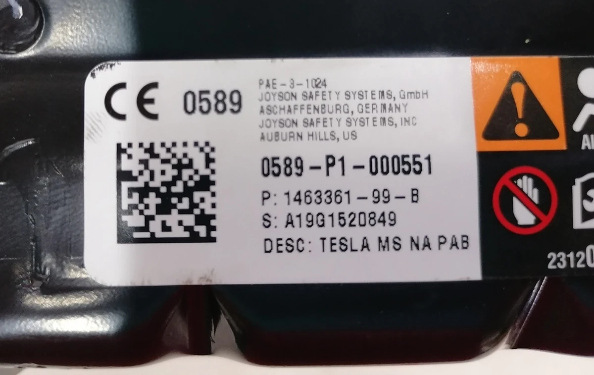 6 Подушка безпеки пасажира (торпедо) Tesla model S, REST 1463361-00-B