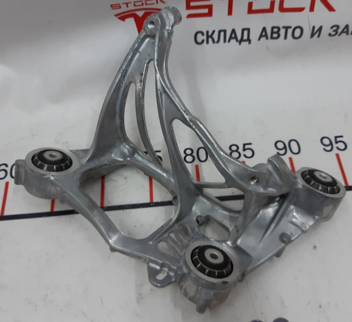 Кронштейн компресора кондиціонера AWD Tesla model X, S REST 1464418-50-C