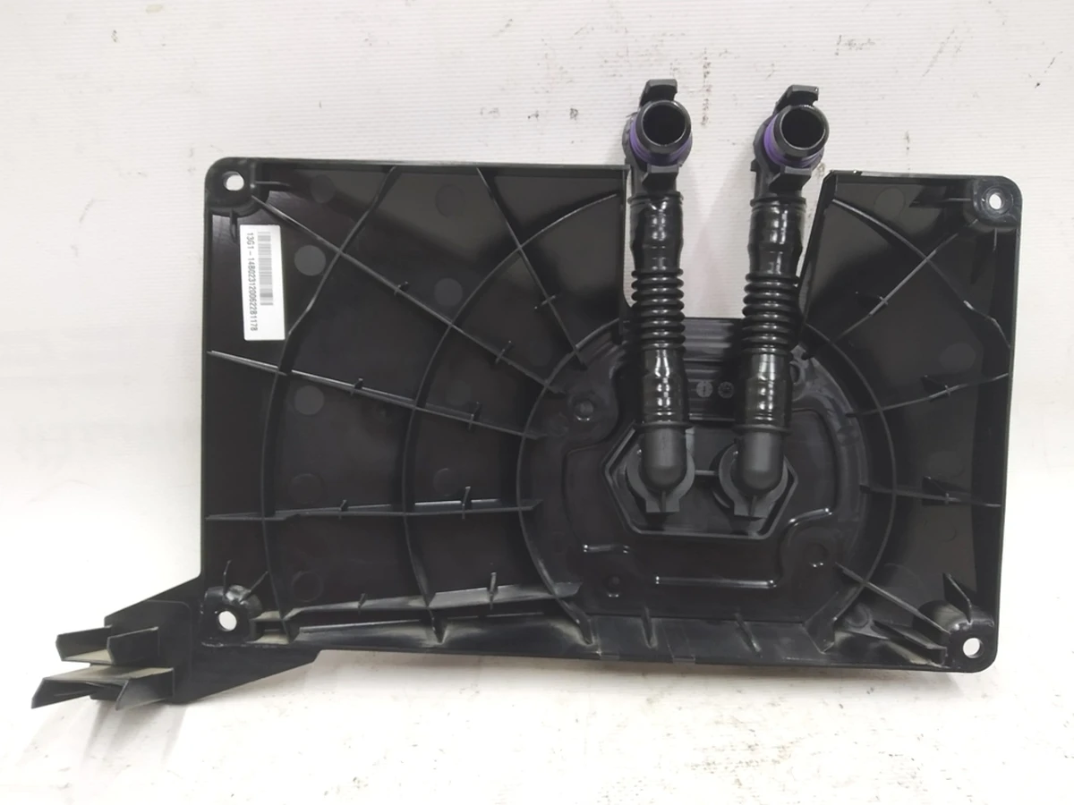 1 Car computer mounting bracket complete with cooling pipes Tesla Model 3 1566786-00-C