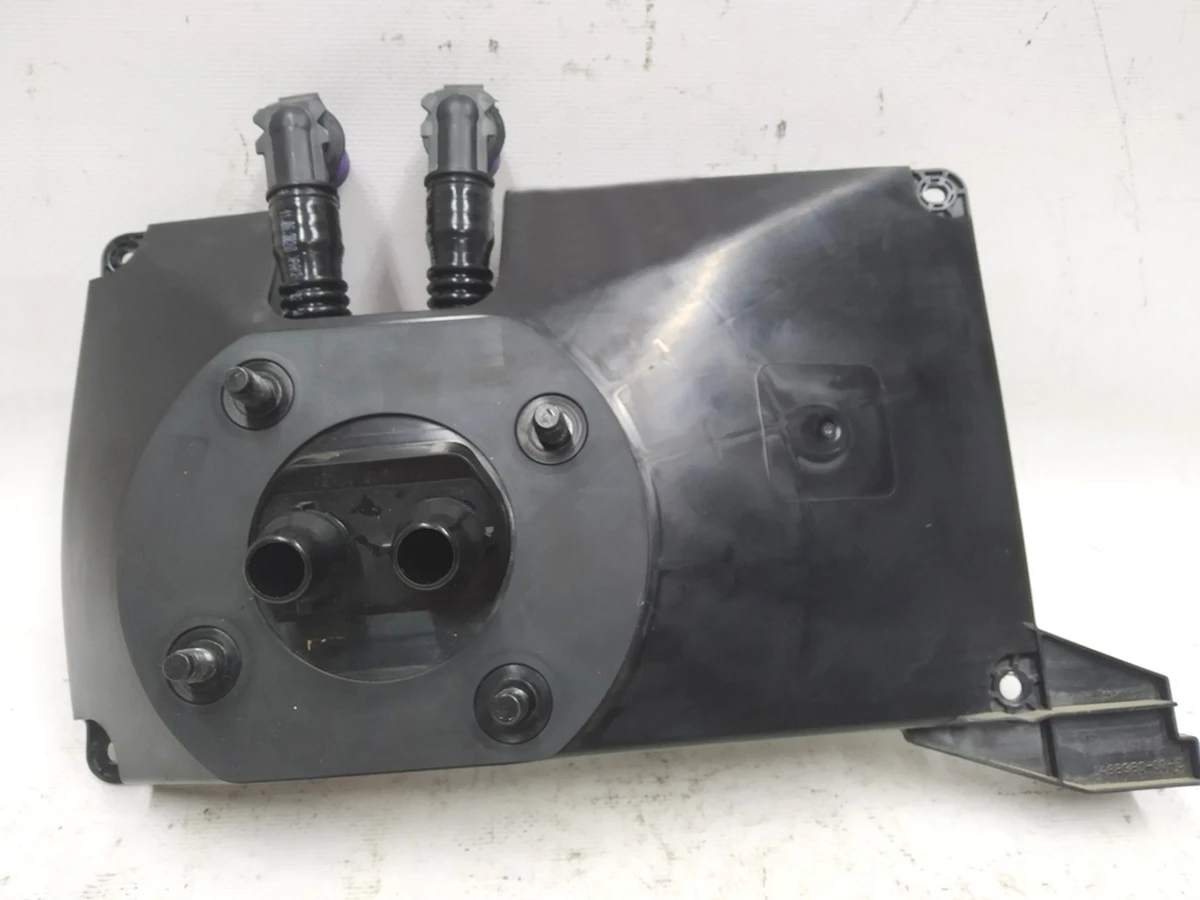 1 Car computer mounting bracket complete with cooling pipes Tesla Model 3 1566786-00-C