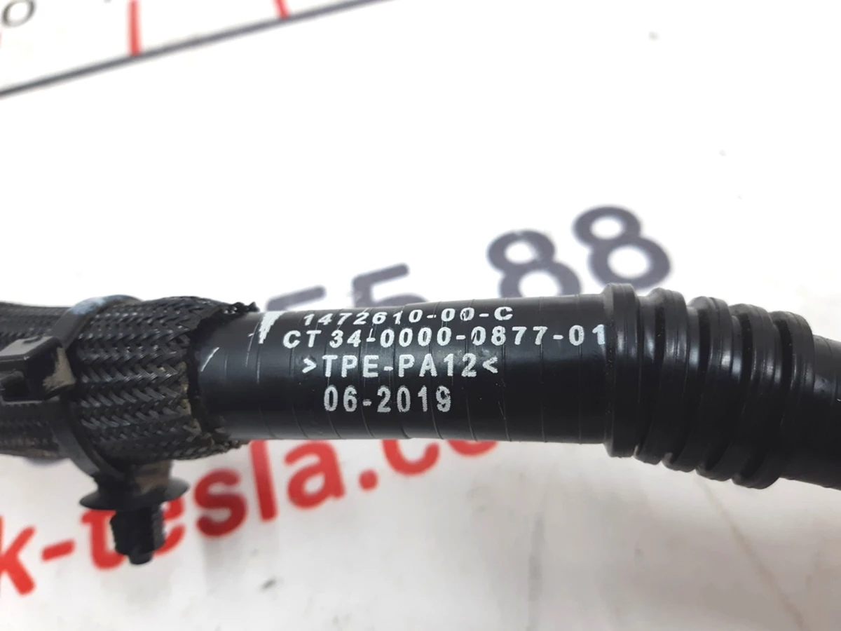 12 Coolant hose (plastic) Tesla model X 1472610-00-C