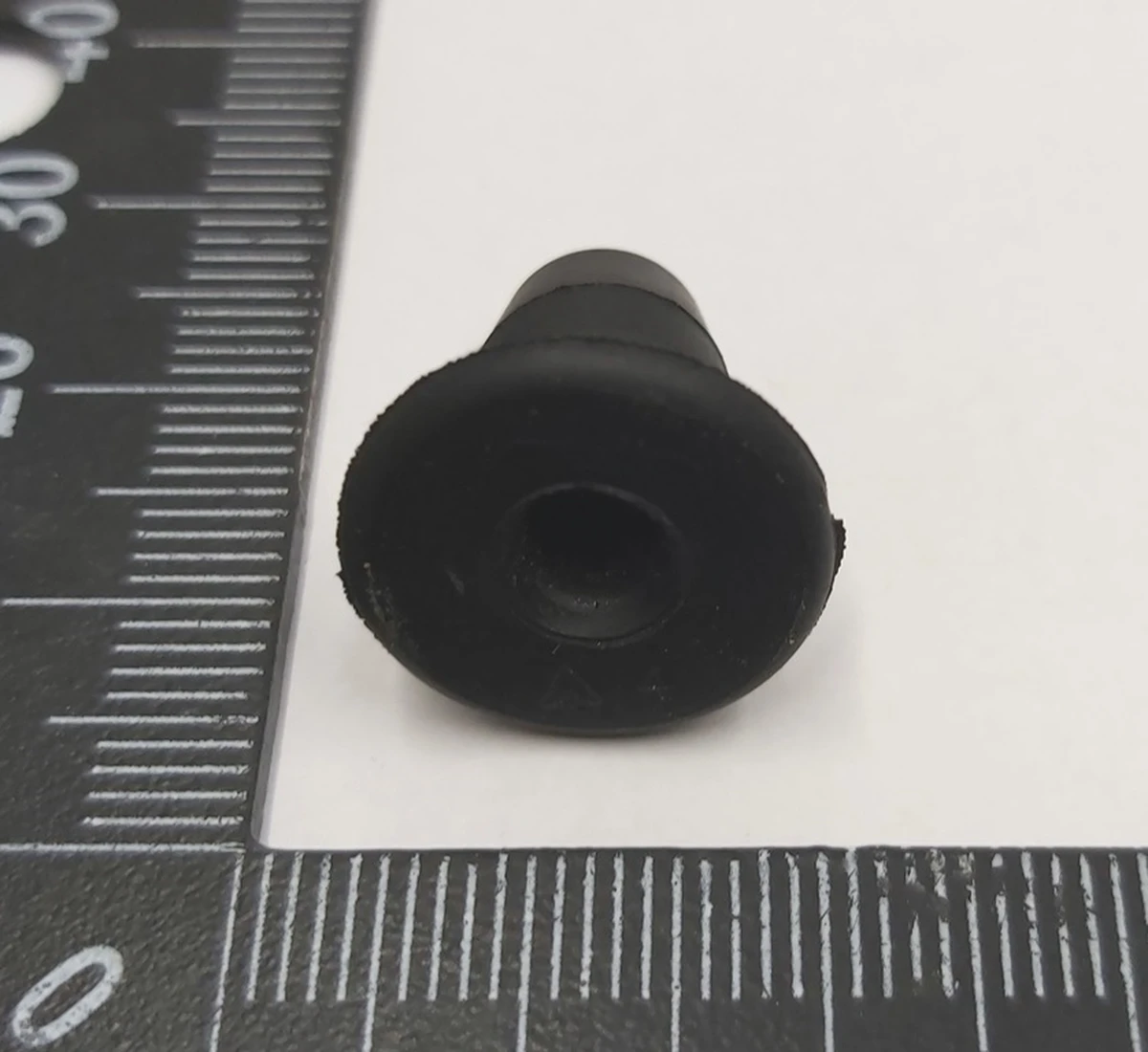 4 Втулка фіксації фари головна гумова 6,0.75-0.95 Tesla Model 3, Model Y 1473202-00-A