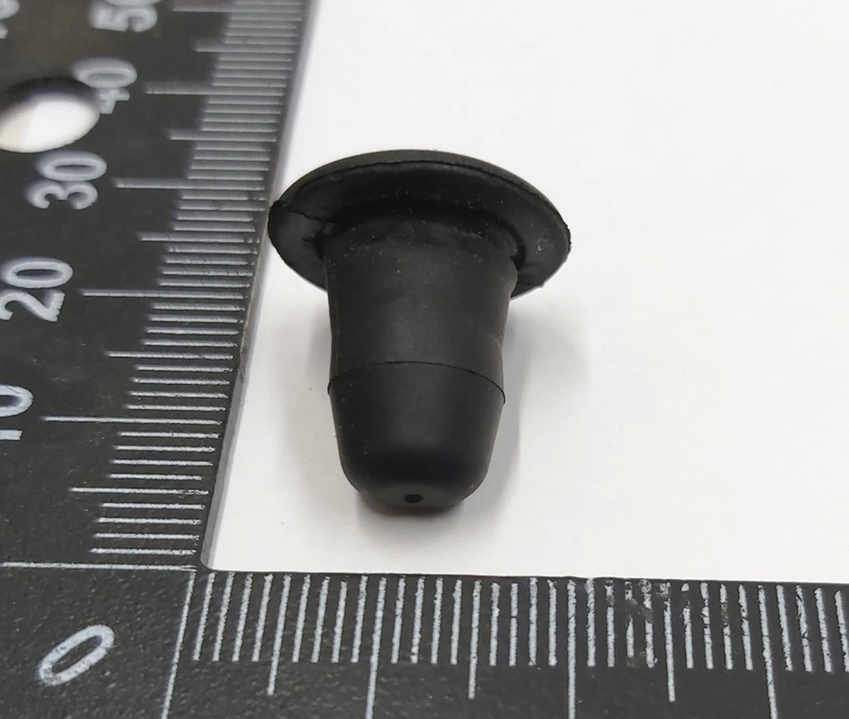 4 Втулка фіксації фари головна гумова 6,0.75-0.95 Tesla Model 3, Model Y 1473202-00-A