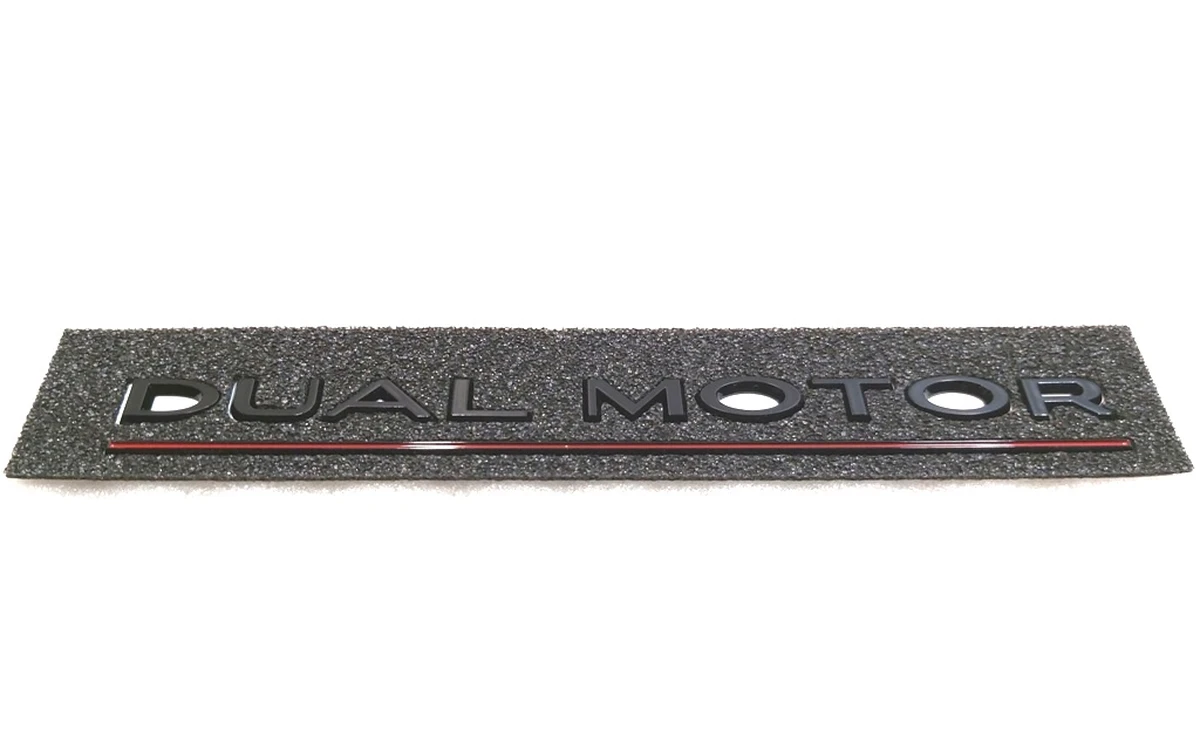 5 M3 DUAL MOTOR PERFORMANCE BADGE, EF black-red Tesla all models 1484849-00-A