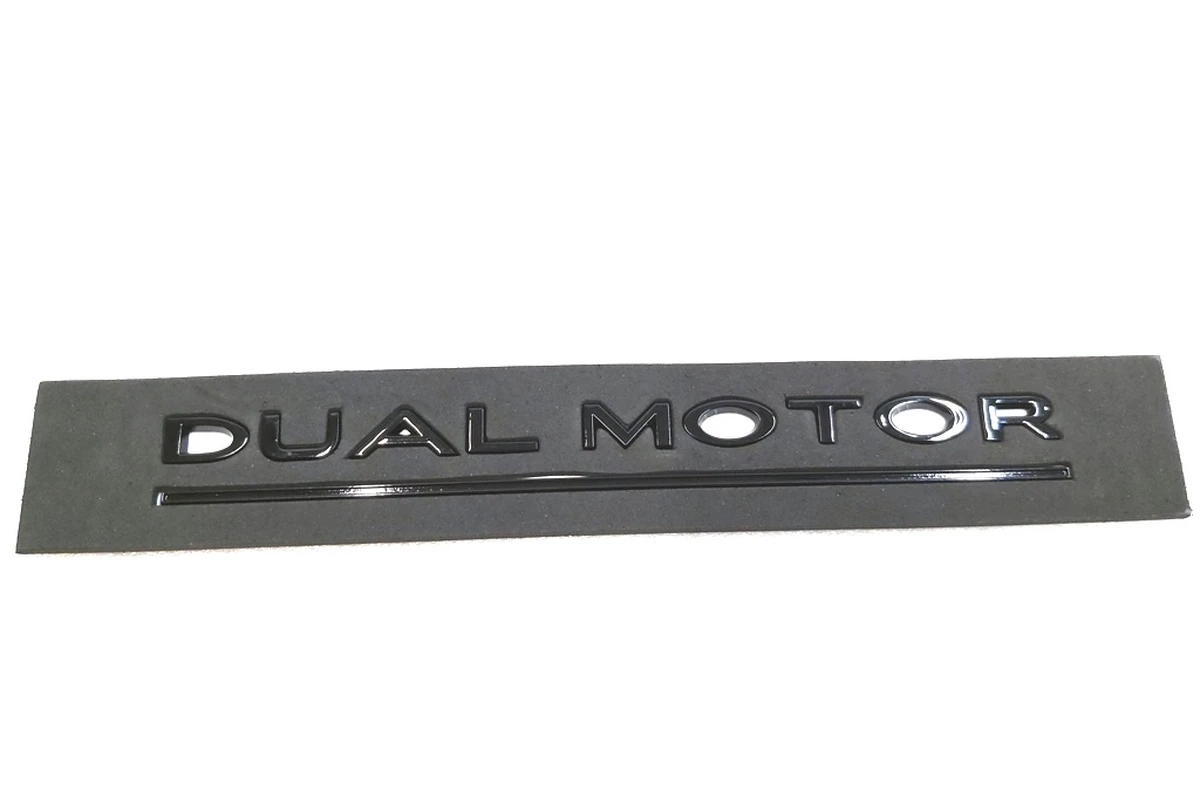 5 M3 DUAL MOTOR PERFORMANCE BADGE, EF glossy black Tesla all models 1484849-00-A