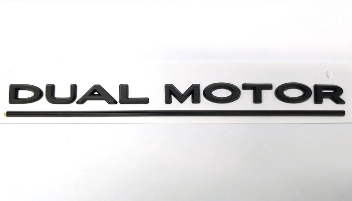 5 Эмблема "DUAL MOTOR" matt black крышки багажника Tesla all models 1484849-00-A