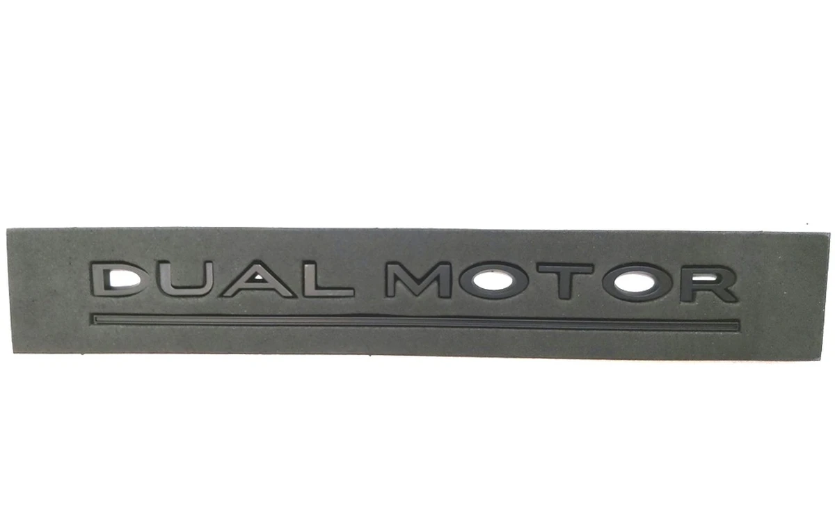 5 Эмблема "DUAL MOTOR" matt black крышки багажника Tesla all models 1484849-00-A